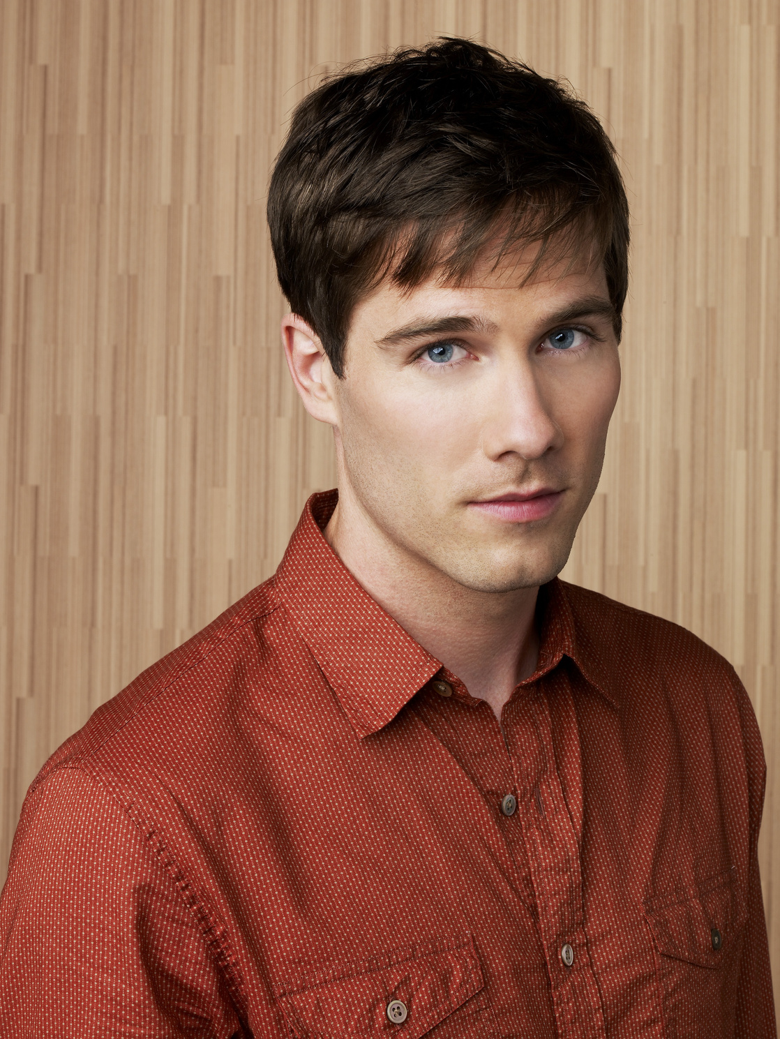 актер люк макфарлейн. люк макфарлейн фото. люк макфарлейн. люк макфарлейн торс. актер люк макфарлейн.