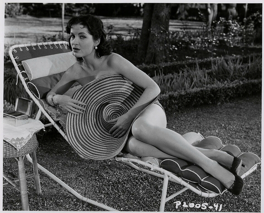 Picture of Yvonne Furneaux