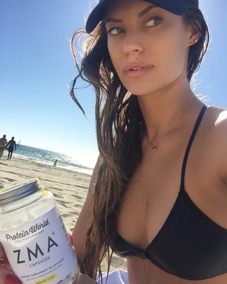 Hannah Stocking Snapchat