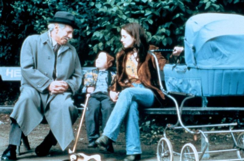 Left Luggage                                  (1998)