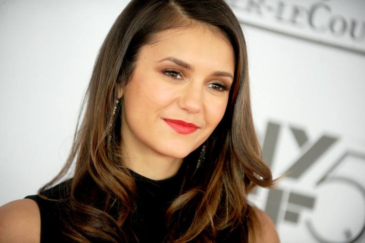 Nina Dobrev Nina Dobrev