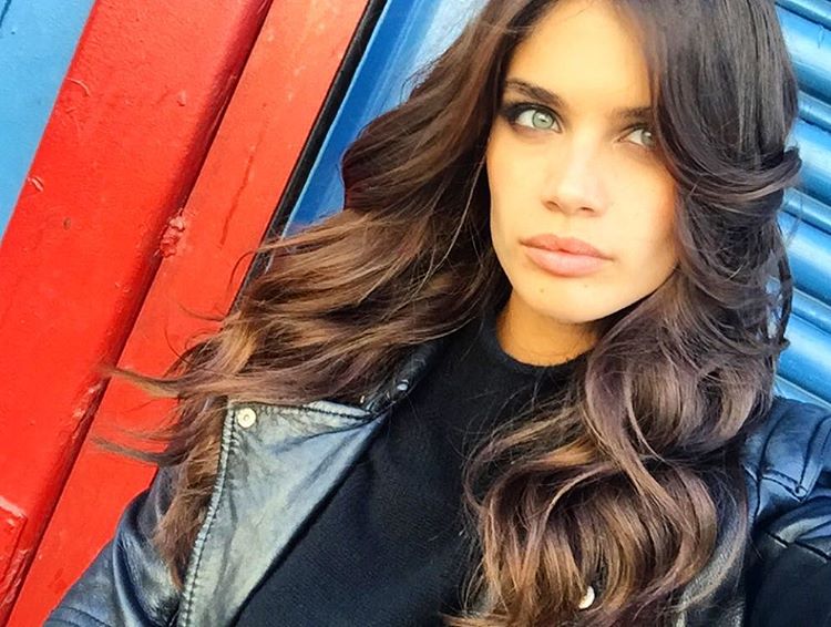 Sara Sampaio Sara Sampaio