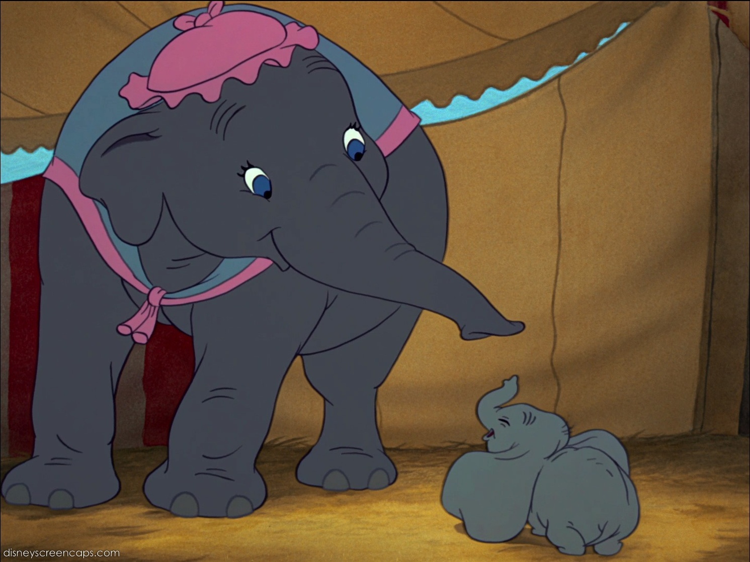 disney traditions mrs jumbo and dumbo