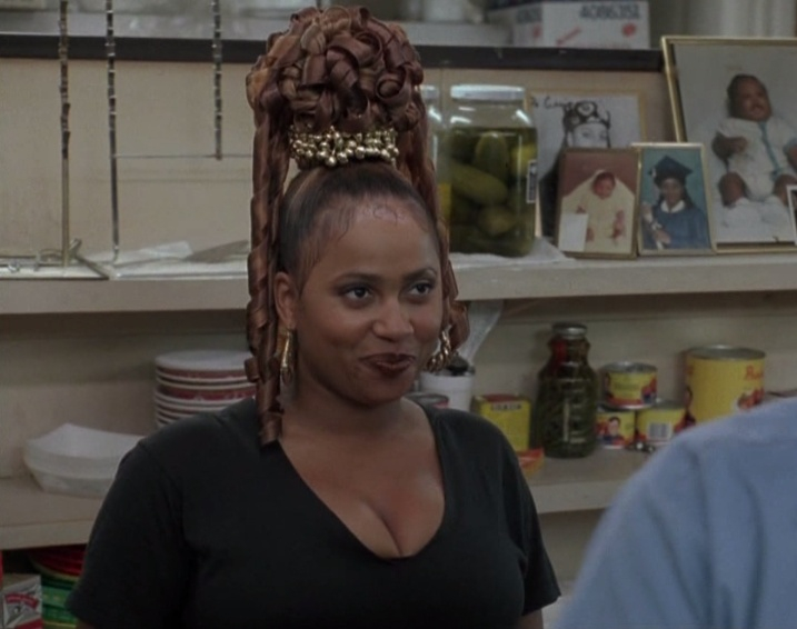 Lisa Nicole Carson Image