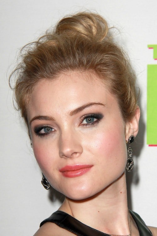 Next photo of Skyler Samuels