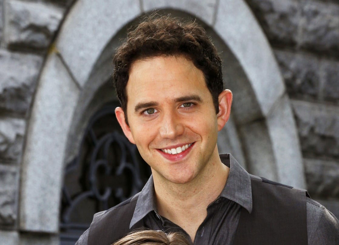 Santino Fontana dancing