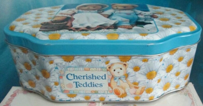Cherished Teddies - Jack & Jill (500 Piece Puzzle in Collectible Tin)