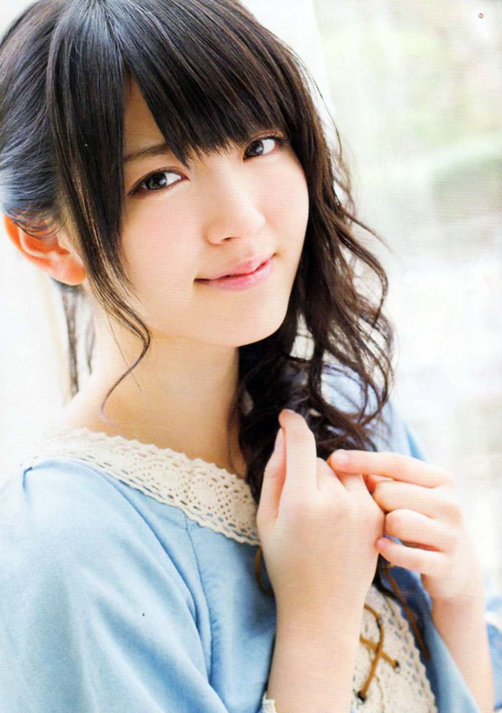 Airi Suzuki