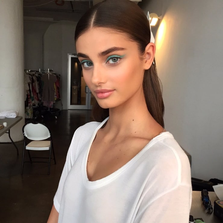 Picture of Taylor Marie Hill