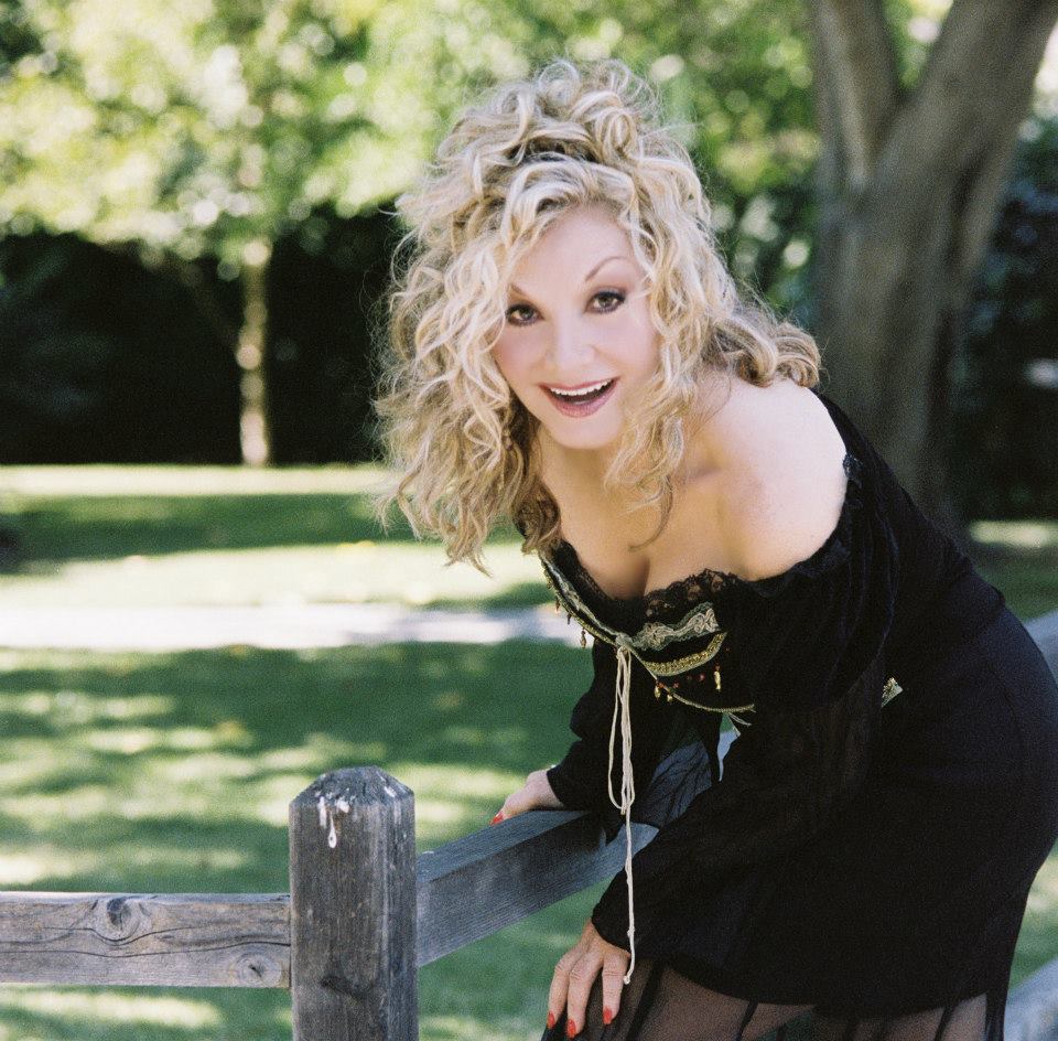 Stella Parton