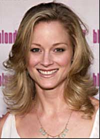 Teri Polo image