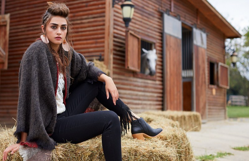 Esra Bilgiç Esra Bilgiç