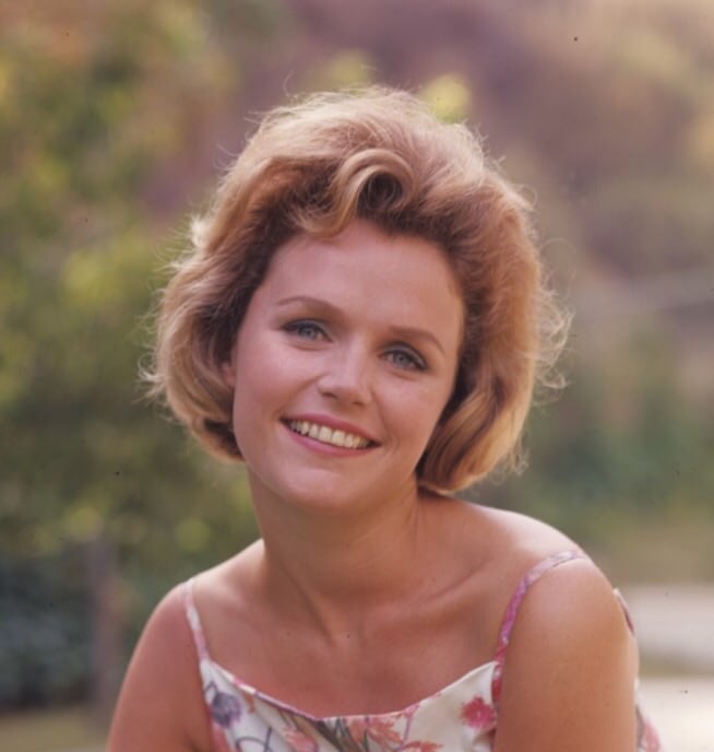 Picture of Lee Remick.