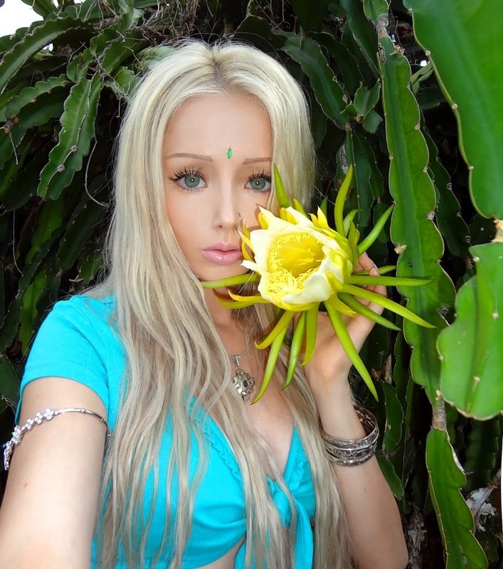 valeria lukyanova biography