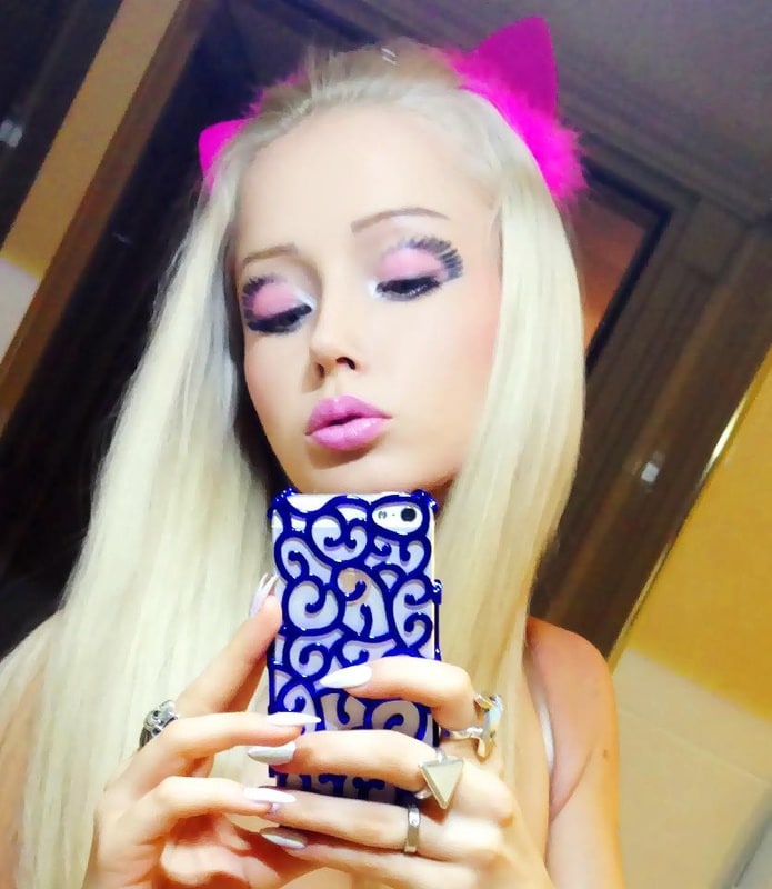 valeria lukyanova diet and exercise