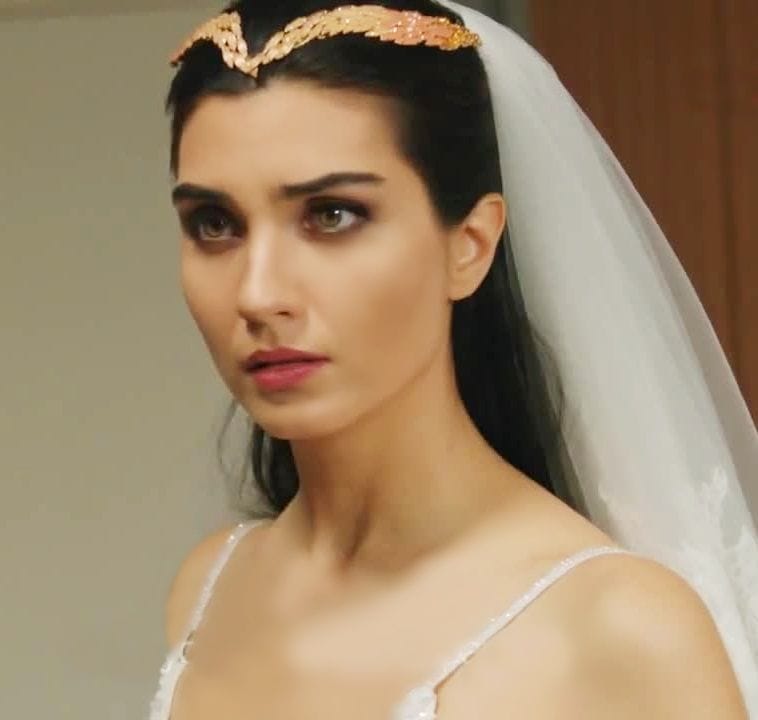 Tuba Büyüküstün