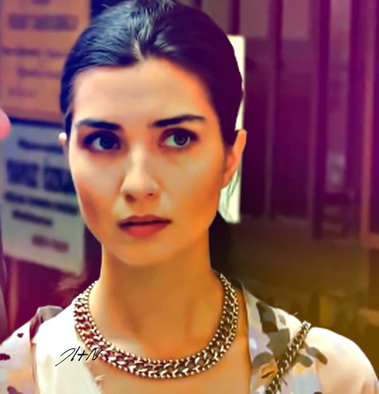 Tuba Büyüküstün image