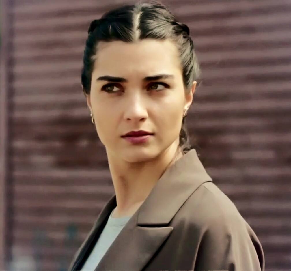 Tuba Büyüküstün