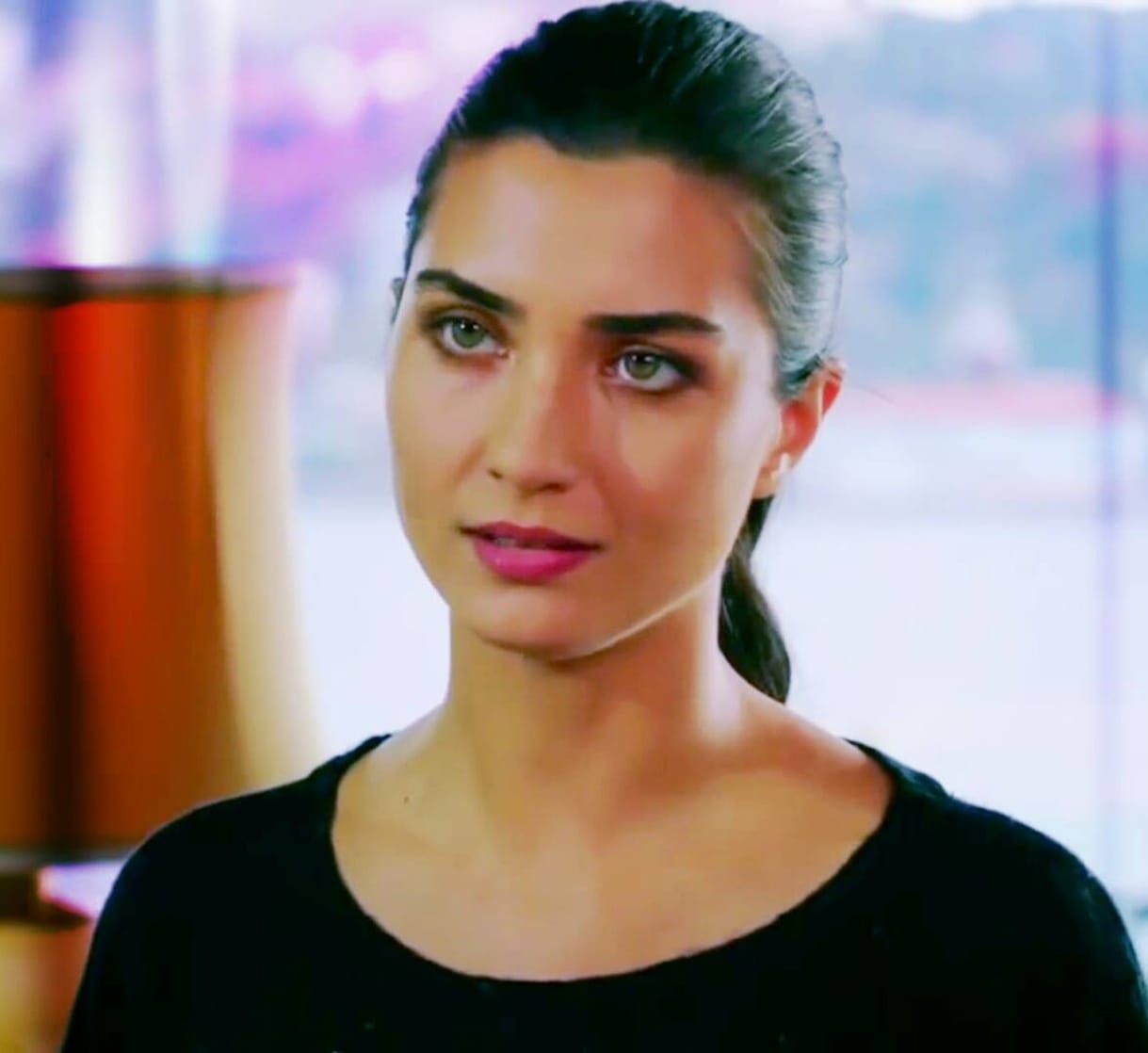 Tuba Büyüküstün