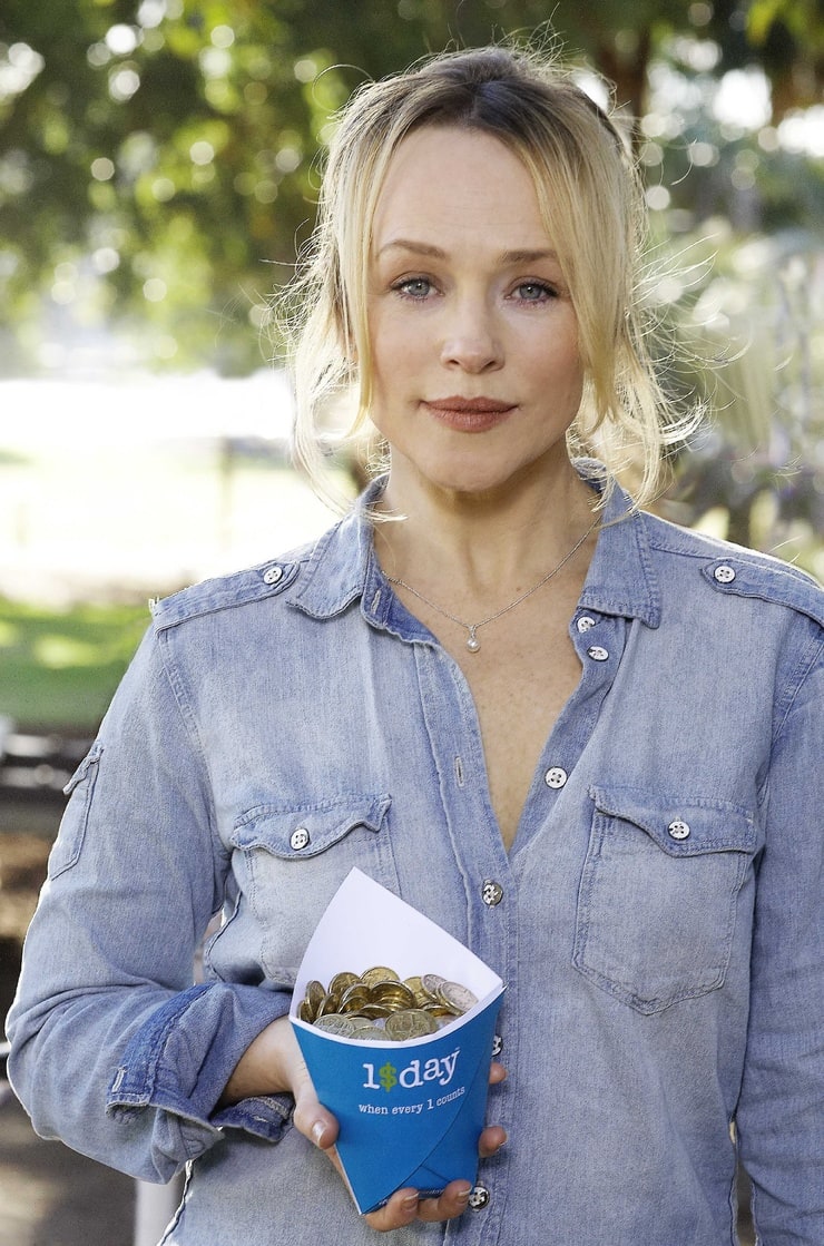 Susie Porter Picture