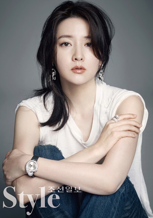 Picture of Lee Young Ae
