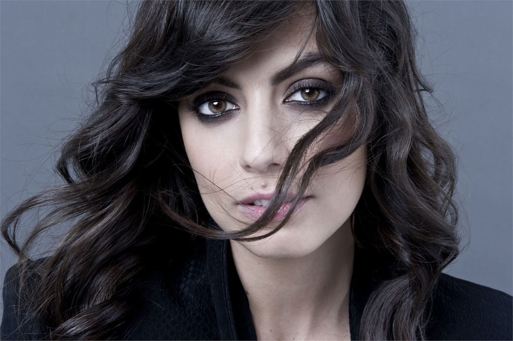 Picture of Alessandra Mastronardi Picture of Alessandra Mastronardi