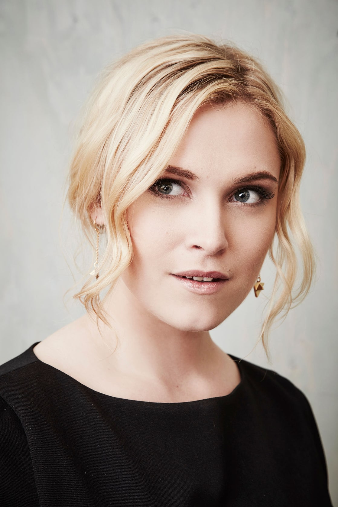 Picture Of Eliza Taylor 