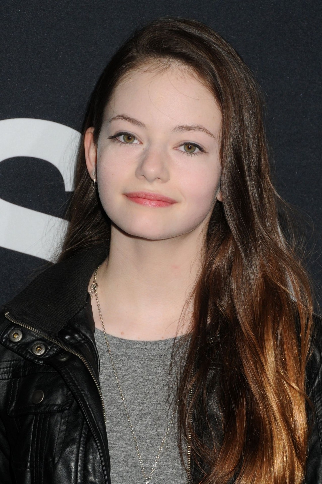 Mackenzie Foy 7978