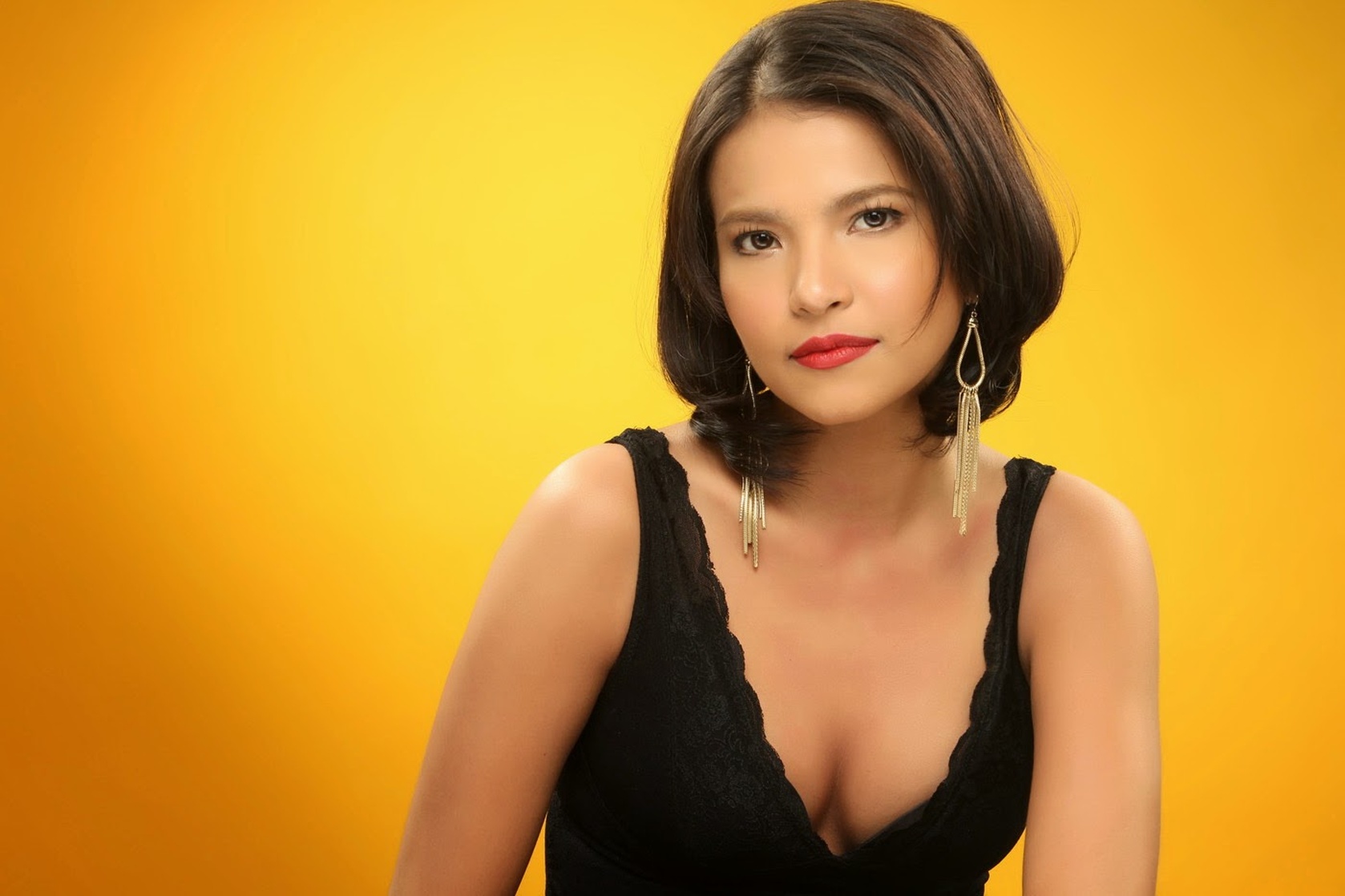 Alessandra de Rossi.