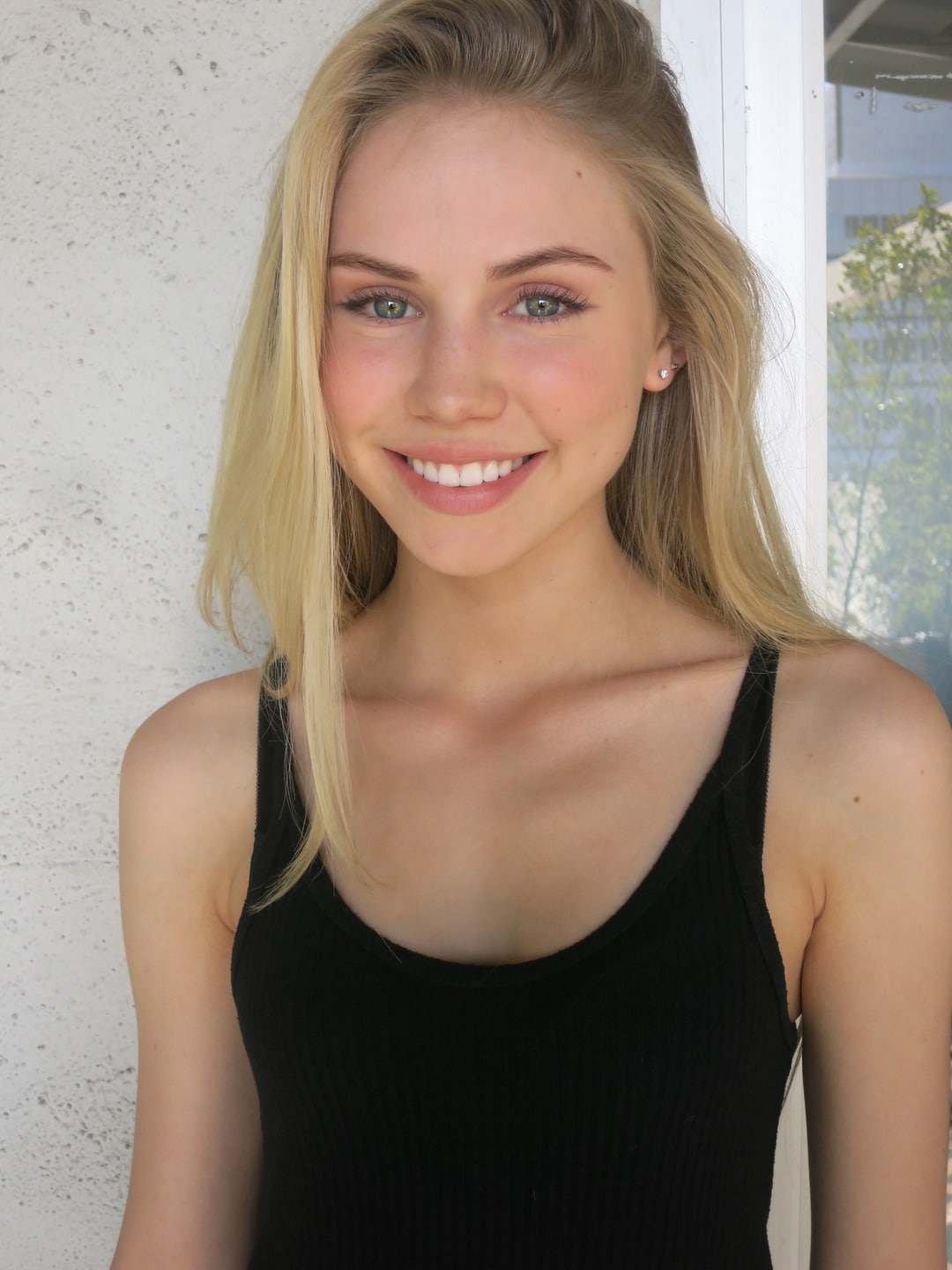 Picture Of Scarlett Leithold Erofound