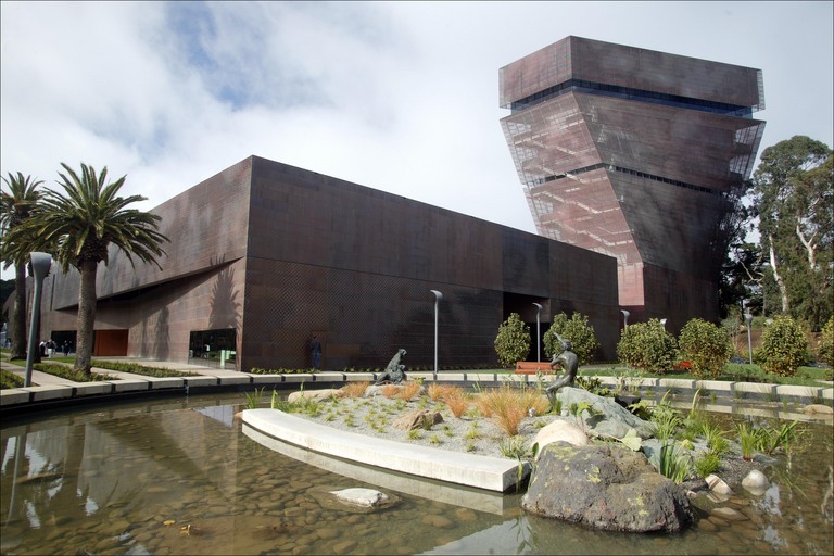 De Young (museum)