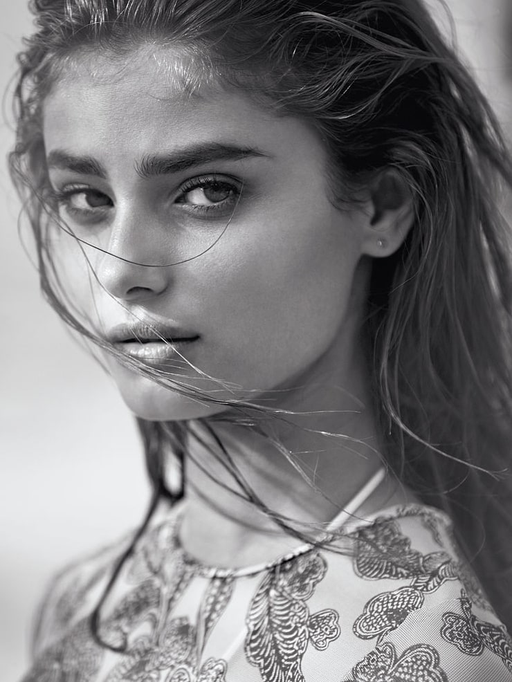 Picture of Taylor Marie Hill