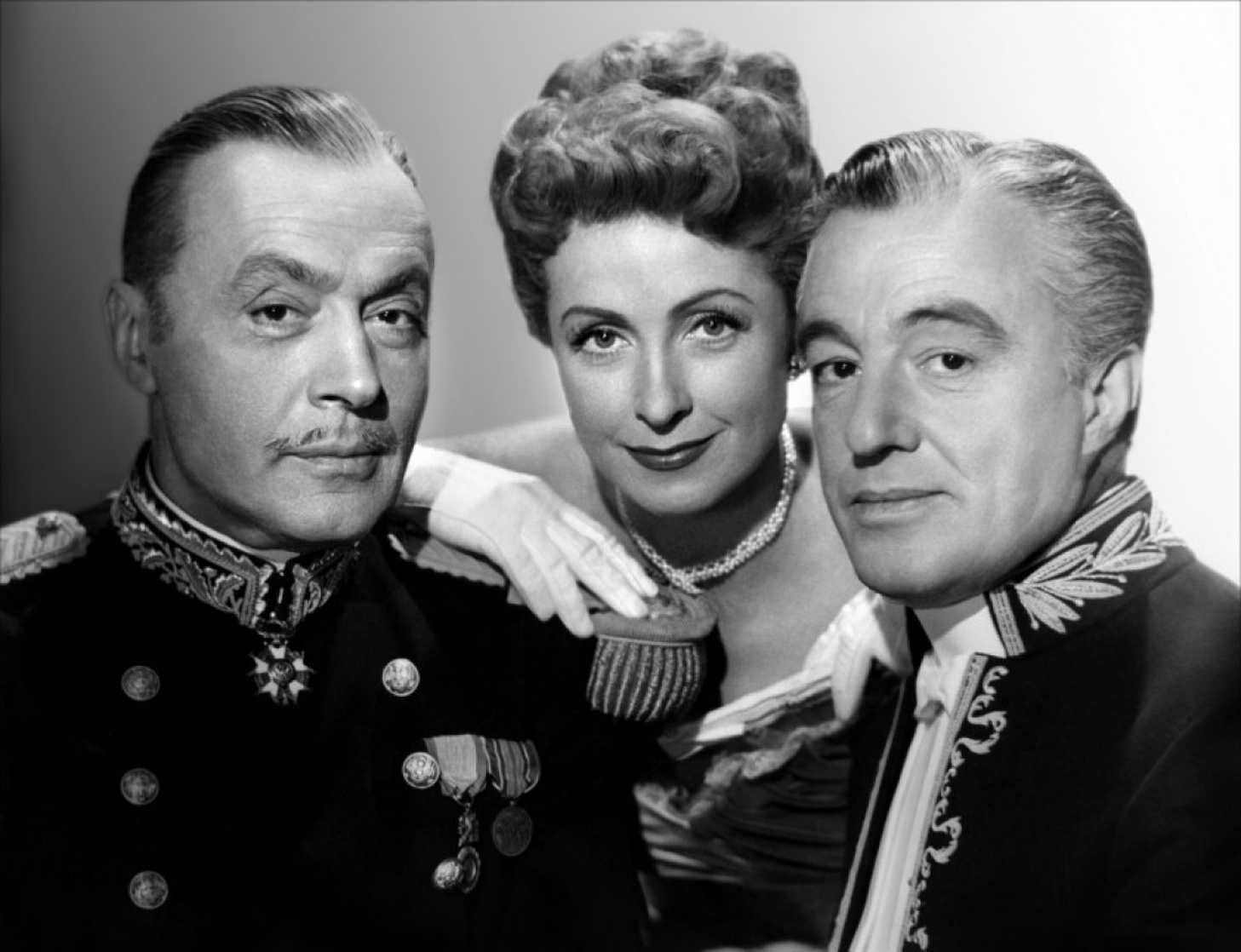The Earrings of Madame de... (1953) The Earrings of Madame de... (1953)